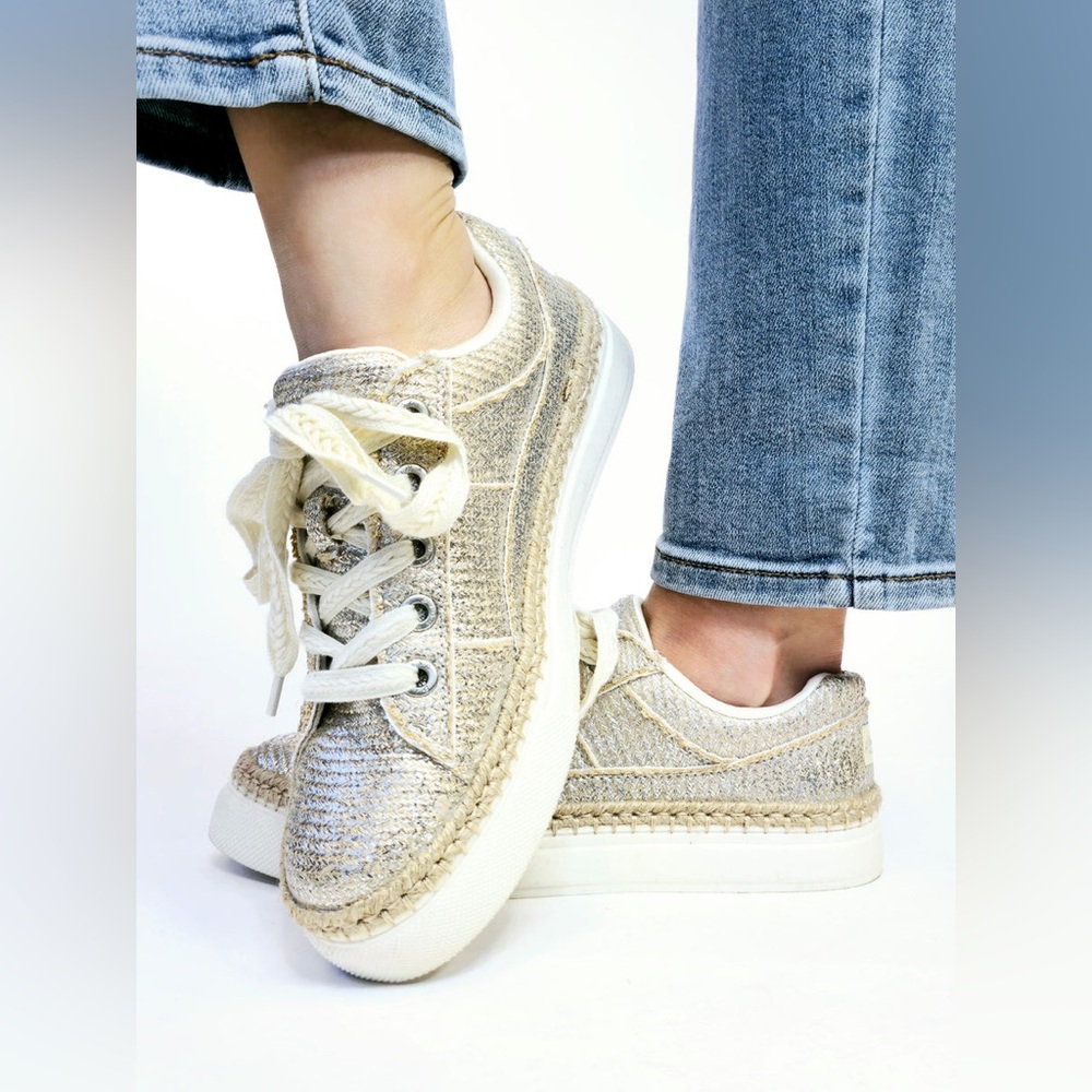Blowfish Malibu North-shore Espadrille Sneakers Size 8 Medium